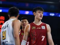 赛地聚焦——CBA季后赛关键时刻热度飙升，深圳男篮手感冰凉，压力陡增，医务组通报恢复的简单介绍-多米娱乐平台