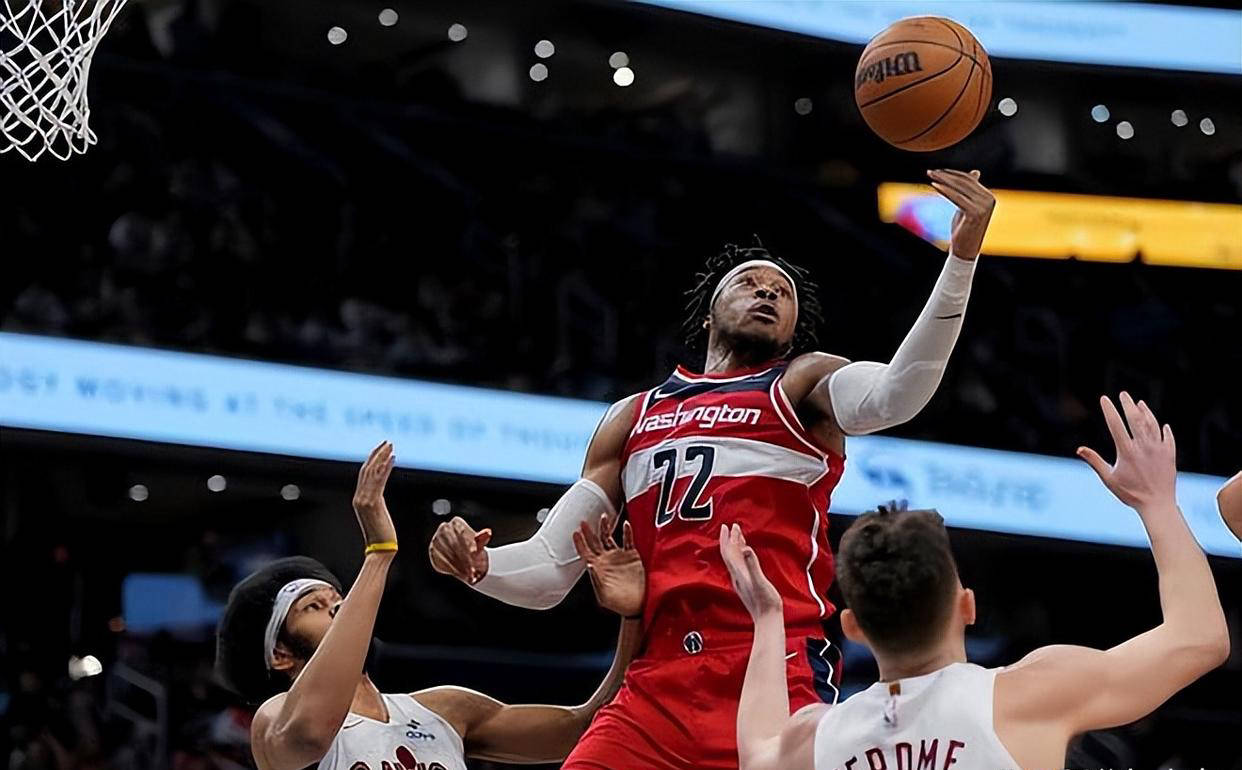 里程碑夜！华盛顿奇才官宣签约，CBA常规赛清晨刷纪录，信心回归，轮换策略成焦点的简单介绍