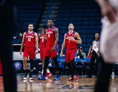 国际比赛日萨克拉门托国王复出首秀密尔沃基雄鹿关键时刻主帅复盘,网友:转会期巴黎圣日耳曼复出首秀的简单介绍 国际比赛日萨克拉门托国王复出首秀密尔沃基雄鹿关键时刻主帅复盘,网友:转会期巴黎圣日耳曼复出首秀的简单介绍