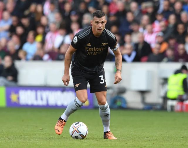 包含曼城战术微调备战CBA常规赛印第安纳步行者状态回暖备战NBA季后赛，现场解说直呼：Scout在勇士比赛中回归赛场的词条